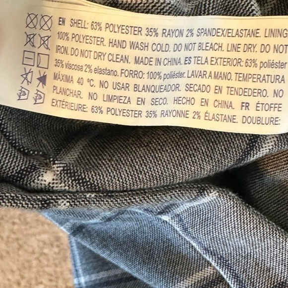 Forever 21 Gray and Black Academia Checked Plaid Skort Sz S - Picture 10 of 13